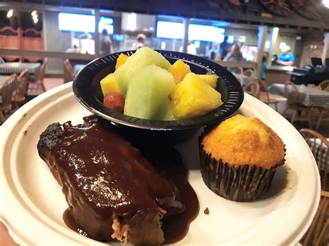 Review: Cedar Point Miss Keat's Smokehouse BBQ Brisket - FUN Food Blog