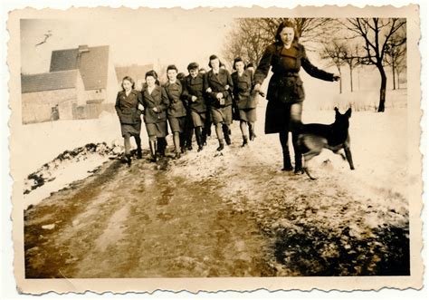 “In the SS-Auxiliary” – The Female Guards of the Ravensbrück Women’s Concentration Camp | Mahn ...