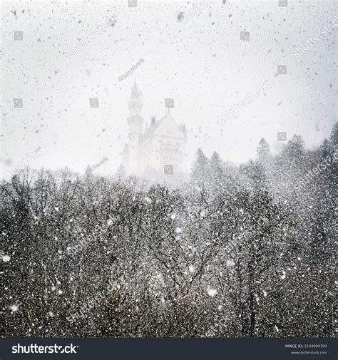 Neuschwanstein Castle Falling Snow Stock Photo 2194990399 | Shutterstock