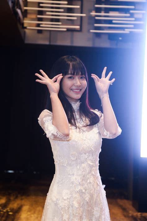 Hot girl Jang Mi chính thức tấn công showbiz Việt