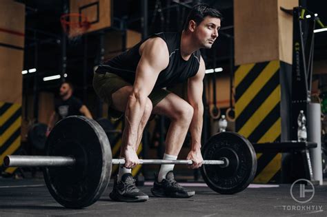 Deadlift Hook Grip: Why You Should Use It – Torokhtiy Weightlifting