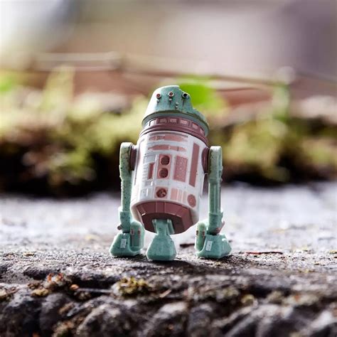 R5-Z0MB Star Wars Droid Factory Figure on Disney Store — EXTRA MAGIC ...