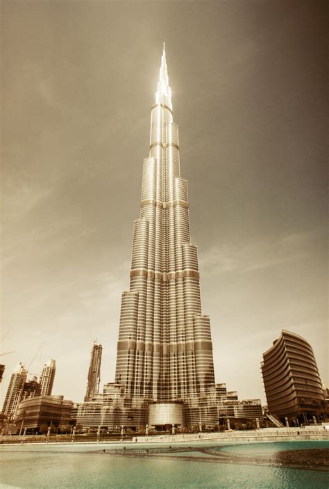 Burj Khalifa - CityGuideTour - augmented reality mobile app for tourists