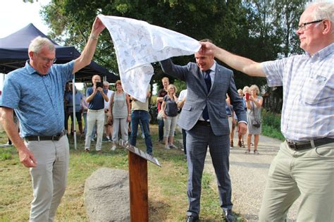 Onthulling Paneel Vosbrinksteen Historische Kring Stad En Ambt Almelo