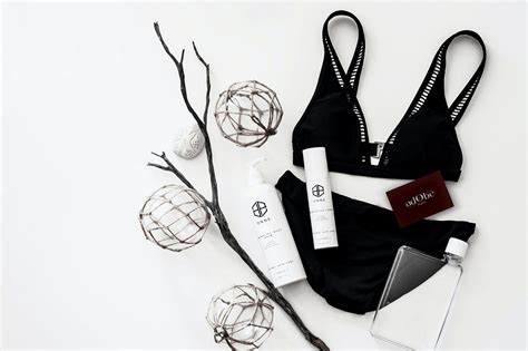 lingerie Логотип для бренда нижнего белья on Behance