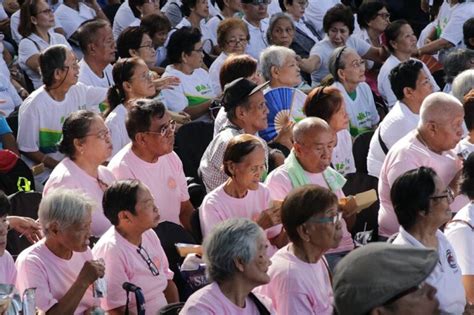 Libreng Bakuna Para Sa Mga Senior Citizen Itinutulak Sa Kamara Radyo