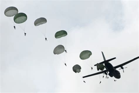 Devil brigade paratroopers earn German jump wings | Article | The ...