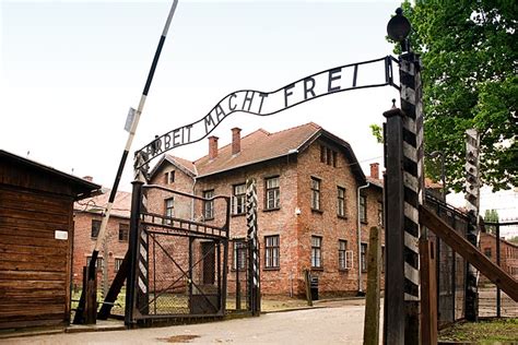 Auschwitz concentration camp - Wikipedia