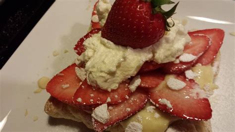 Strawberry Almond Tart A Food Lovers Delight