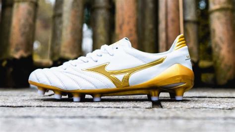 Бутсы Mizuno – обзор лучших моделей японского бренда