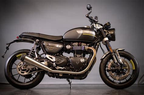 Umgebautes Motorrad Triumph Speed Twin 1200 Von Triumph Emsland