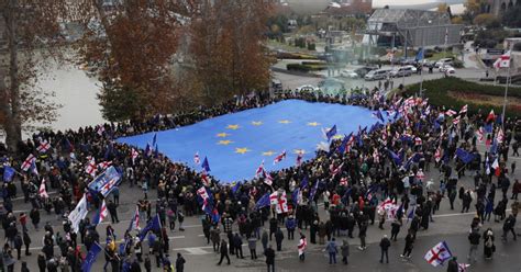 Demonstraţie pro UE în Georgia care aşteaptă ca UE să i acorde