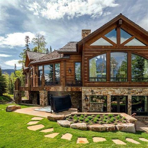 Luxury Mountain Home Exterior