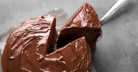 4 Vegan Birthday Cakes to Try If You Don't Want Anyone to Attend Your Party