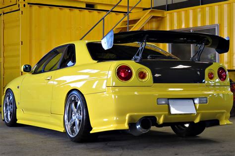 Caso Wardian Barbiere Turbolenza Nissan Skyline Gtr R Cwest Body Kit