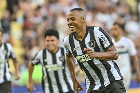 Cl Ssico Entre Fluminense X Botafogo No Maracan X Fim De Jogo