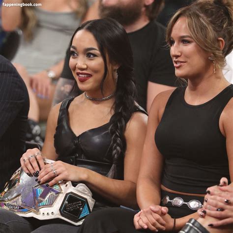 Roxanne Perez Nude OnlyFans Leaks Fappening FappeningBook