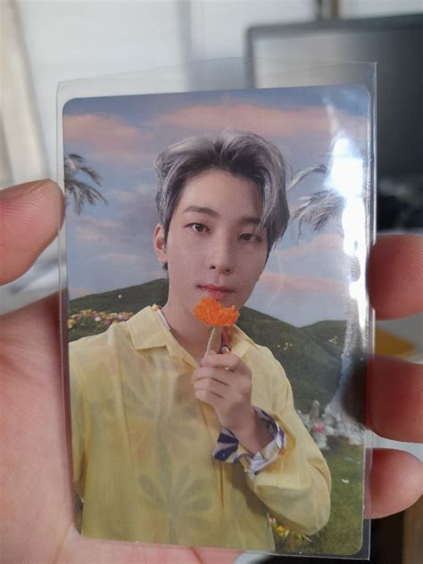 Seventeen Wonwoo Sector 17 Compact Version Photocard PC Hobbies Toys