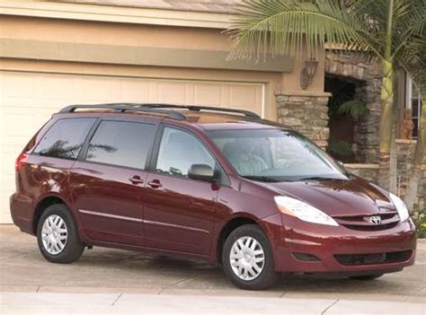 2006 Toyota Sienna Price, Value, Depreciation & Reviews | Kelley Blue Book