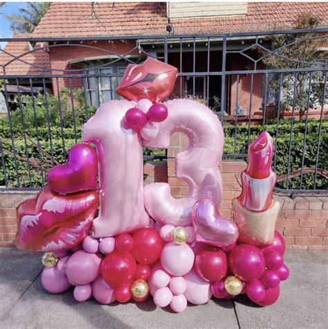 Fun And Colorful Birthday Party Balloon Decorations