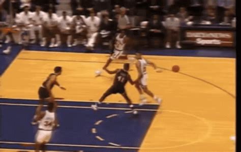 Patrick Ewing Dunk GIF - PatrickEwing Dunk Slam - Discover & Share GIFs