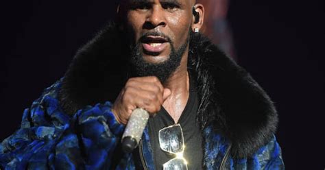 R Kelly Finally Speaks Out Over Sex Cult Allegations Daily Star