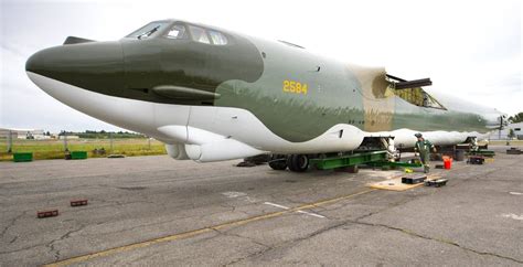 Vietnam-era B-52 prepared for new home | The Seattle Times