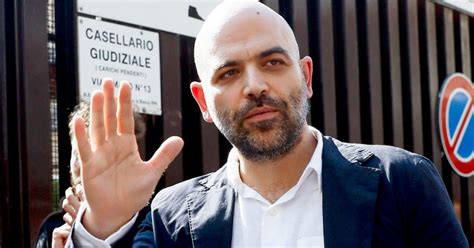 Saviano Fuori Dalla Rai Il Consigliere Rai Lagan Un Errore Il Suo