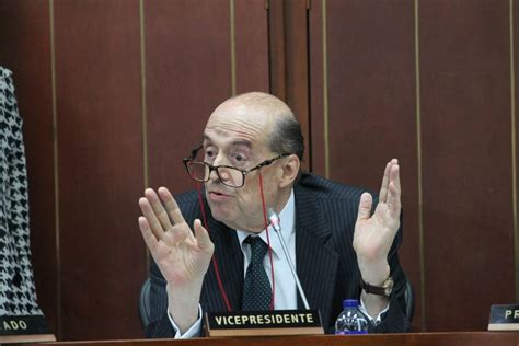 Excanciller Álvaro Leyva insiste en constituyente de Gustavo Petro El