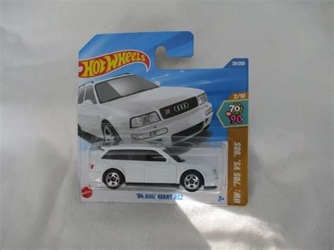 Hot Wheels S V S S Audi Avant Rs White Body Sealed In