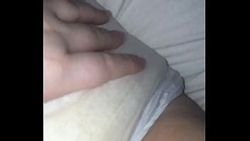 Orinar en pañal XVIDEOS