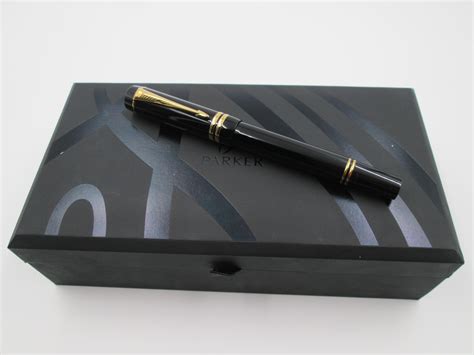 Parker Duofold International Black Resin And Gold Plated | El ...