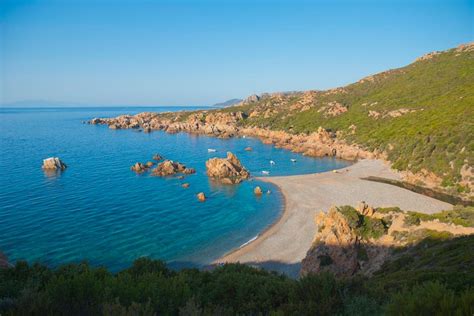 La spiaggia segreta di Li Cossi, in Sardegna | WePlaya