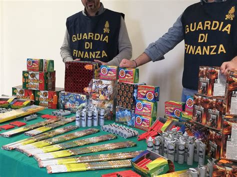 I BOTTI ILLEGALI Sequestrate Oltre 2 6 Tonnellate Fuochi Dartificio