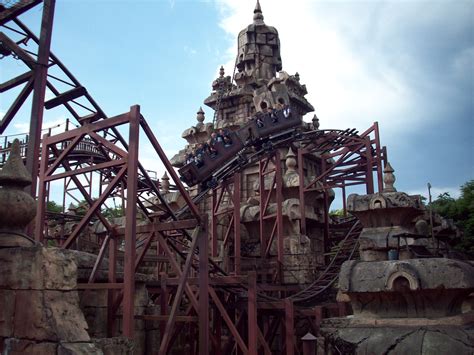 Indiana Jones et le Temple du Peril, by 'Kid Expert' Nattie, age 10