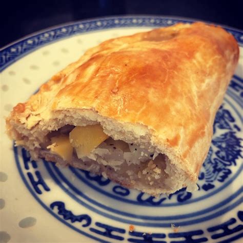 Making Pasties – Vegan Cornish Pasty and Vegan Japanese Curry Pasty ...