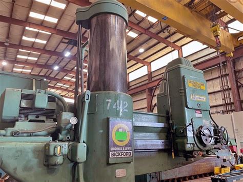 Used Giddings Lewis Bickford Chipmaster Radial Arm Drill