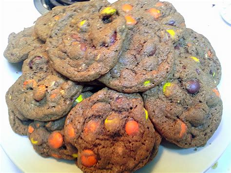 Ally in Cali: Nutella Reese's Pieces Cookies