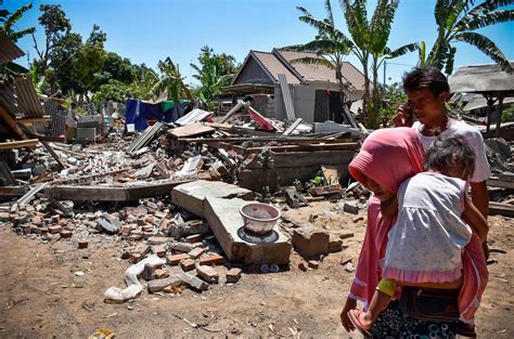 Lombok In Indonesien Zahl Der Toten Nach Erdbeben Steigt Auf