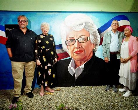 Alcalde Manuel Jiménez entrega Parque de la Mujer dedicado a 23