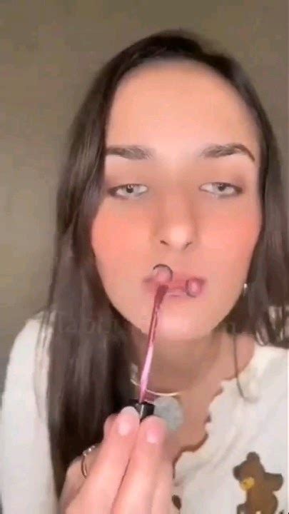 Viral Double Rubber Band Lipstick Hack 💄😖😖 Youtube Shorts Viral