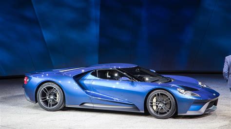 New Ford Gt Supercar Revealed At Detroit Auto Show