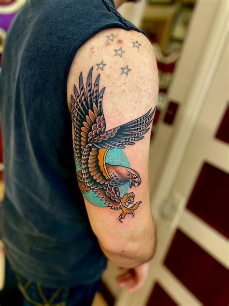 Aggregate more than 69 red tail hawk tattoo latest - in.coedo.com.vn