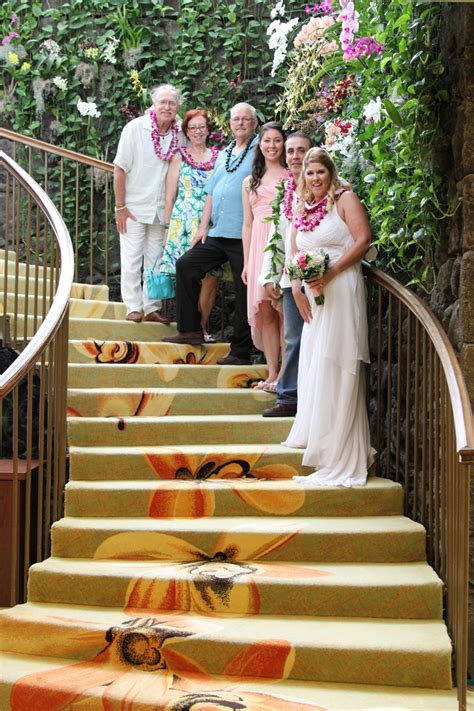 Honolulu Weddings: Kahala Resort (Tom & Deena)