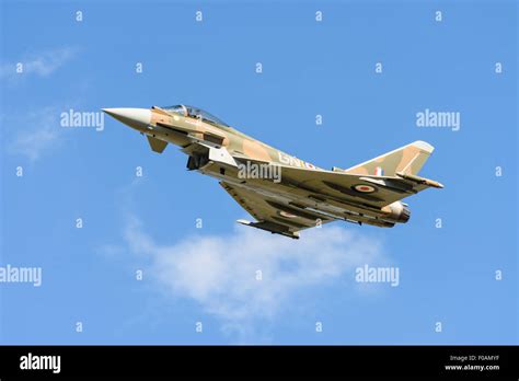 Side View Raf Eurofighter Typhoon Fotos Und Bildmaterial In Hoher