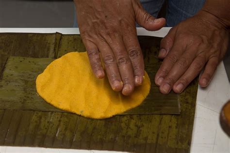 Cómo hacer hallacas navideñas, paso a paso - Comedera - Recetas, tips y consejos para comer mejor.