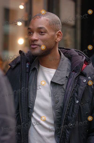 Photos and Pictures - Will Smith and Alice Braga on the set of 'I am ...