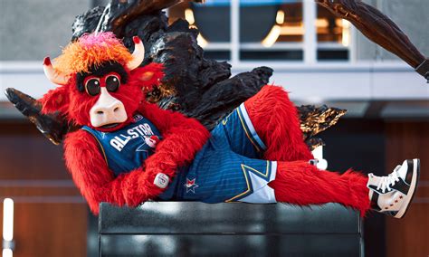 Benny the Bull Ranked as the NBA's Second Best Mascot By Fans | UrbanMatter