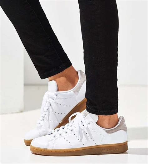 Gum sole sneakers our 12 handsome picks how to wear them – Artofit