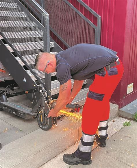 Roller werden immer häufiger geklaut So schützt man E Scooter vor